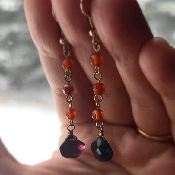 Pre-loved Vintage Glass Beaded Dangle Earrings - Picture 1 of 3